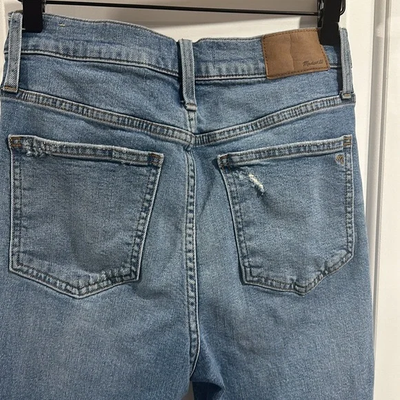 ⭐️SOLD⭐️ Madewell Distressed Perfect Vintage Jean - Picture 12 of 14